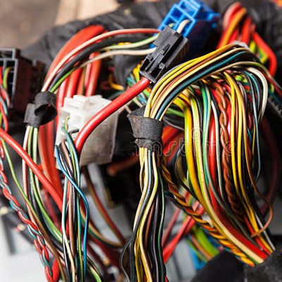 تعمیرگاه تخصصی برق 206 و 207 (عیب یابی و رفع مشکلات برقی خودرو)